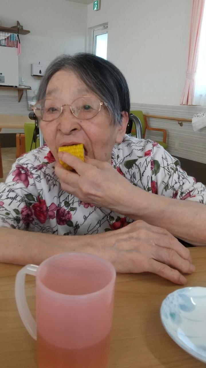 a257456df7bae4e61c405c67d7878aa5-TRIPART_0002_BURST20220817144255817