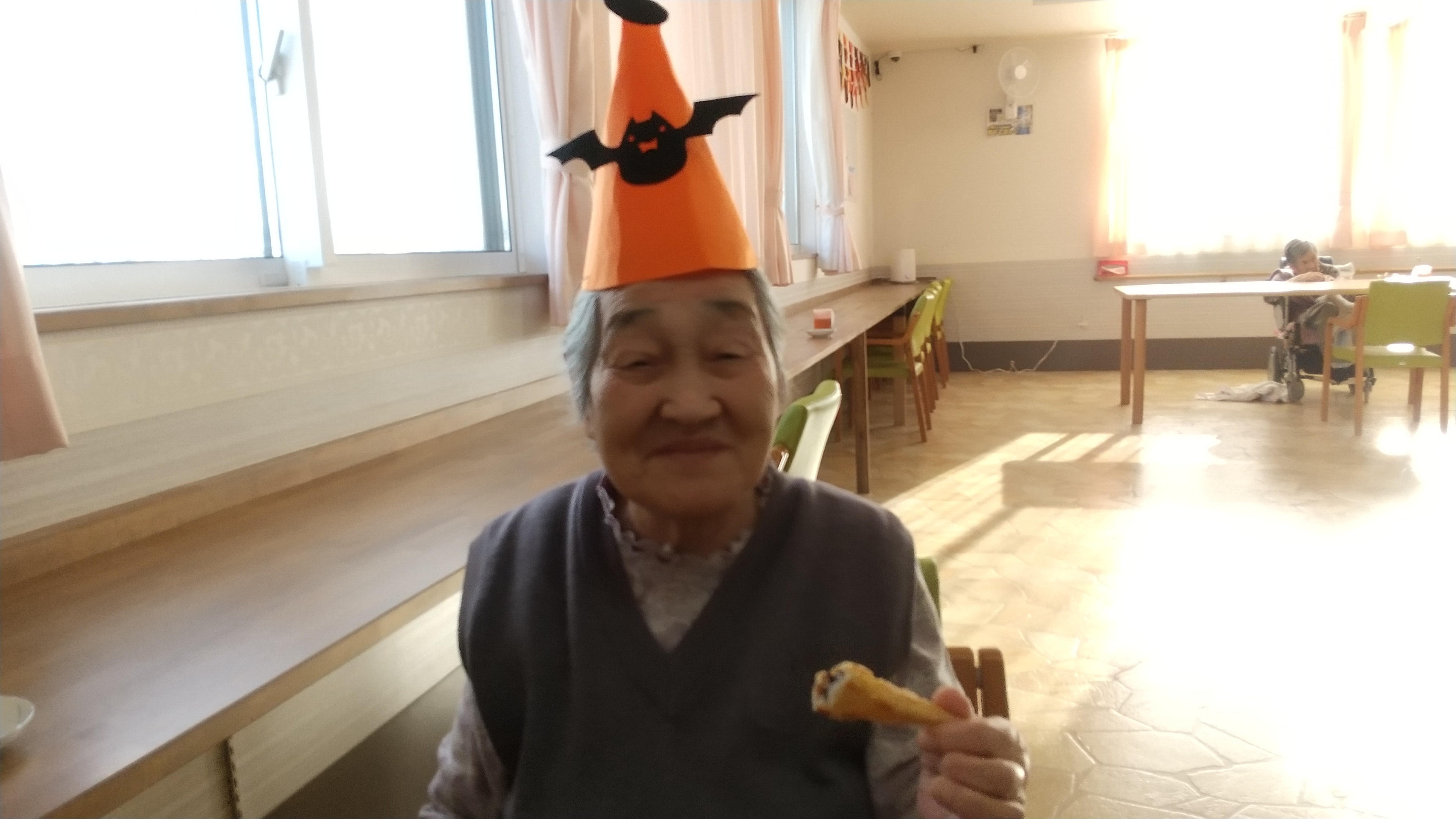 CENTER_0001_BURST20221031143703251_COVER