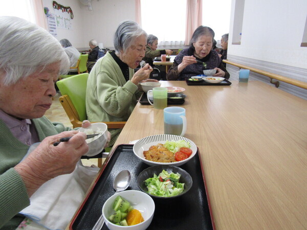 IMG_4957๐_ใณใใผ